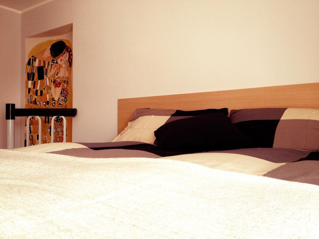 B&B Il Cortile Calolziocorte Δωμάτιο φωτογραφία